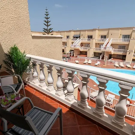 Apartamento Nuevo!!! Recién reformado con piscina y parking Caleta de Fuste Exterior foto